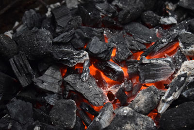 The Log Delivery Lowdown: What is Smokeless Coal?